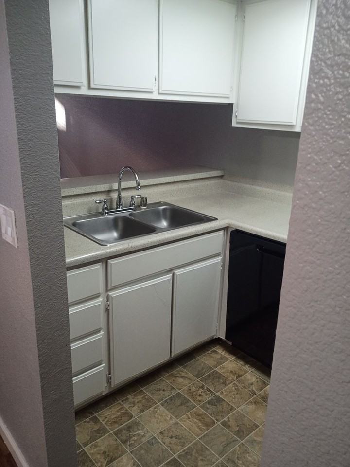 NEW Summerfield Apartments - Photo 5 of 12