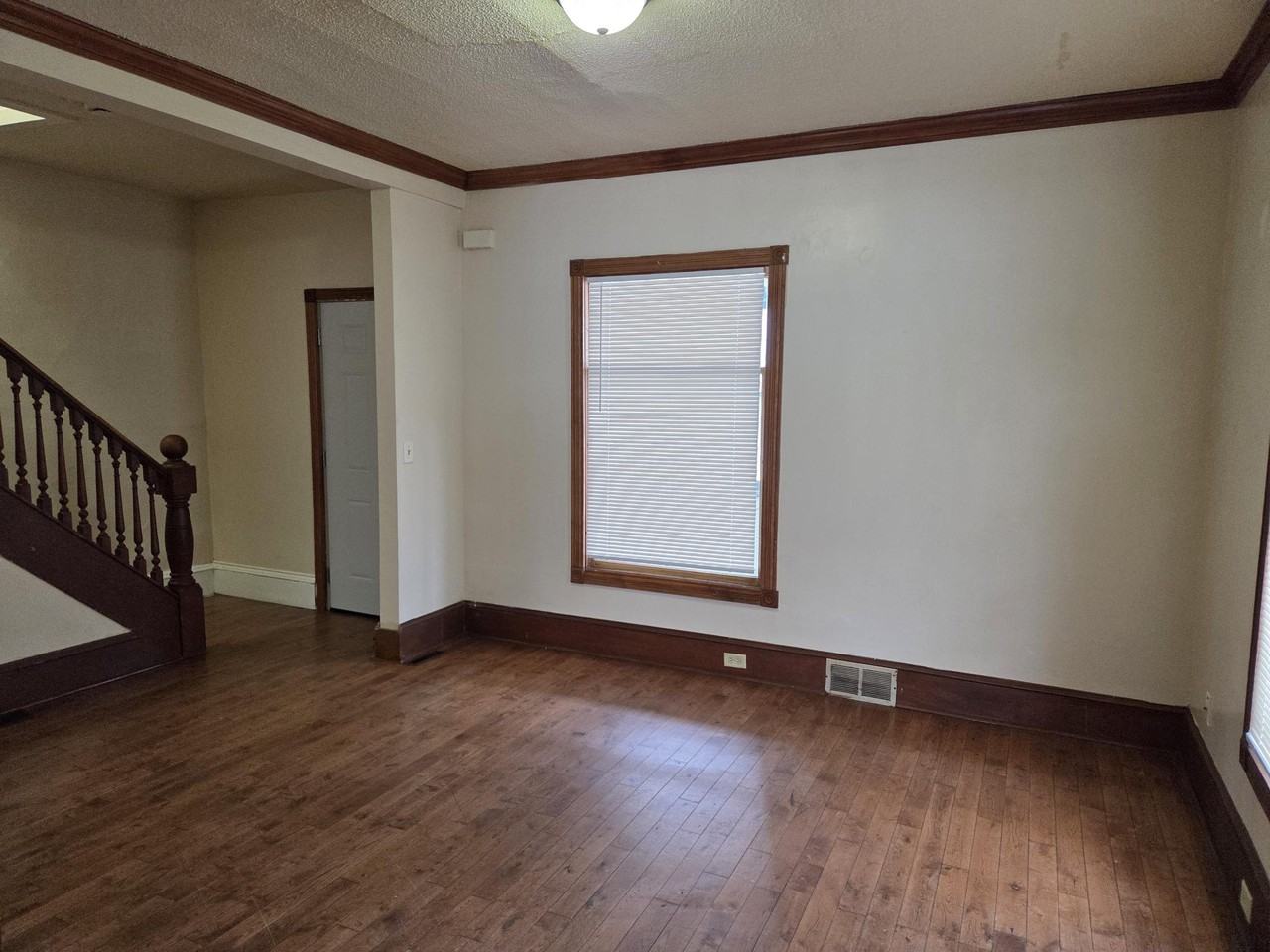 3623 Fremont Ave N #1 - Photo 5 of 22