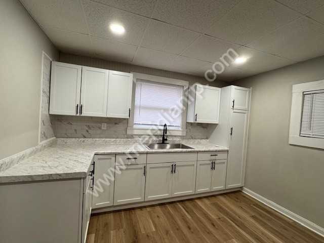 601 Leopold St #1 - Photo 4 of 15