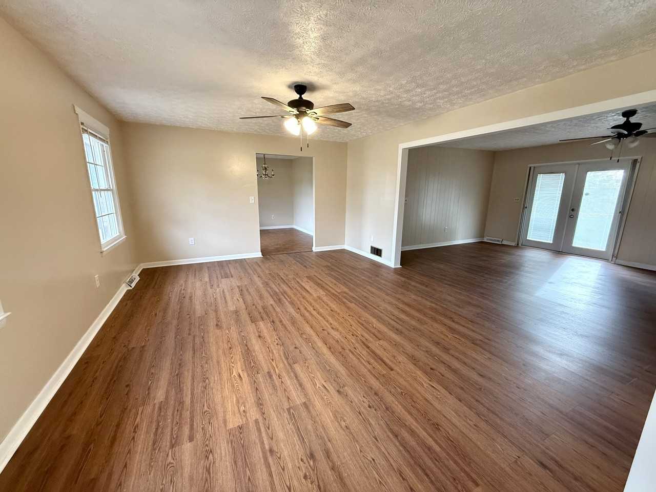 303 Robin Dr #1 - Photo 7 of 18