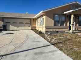 featured image of 857 Lonnie Ln #1