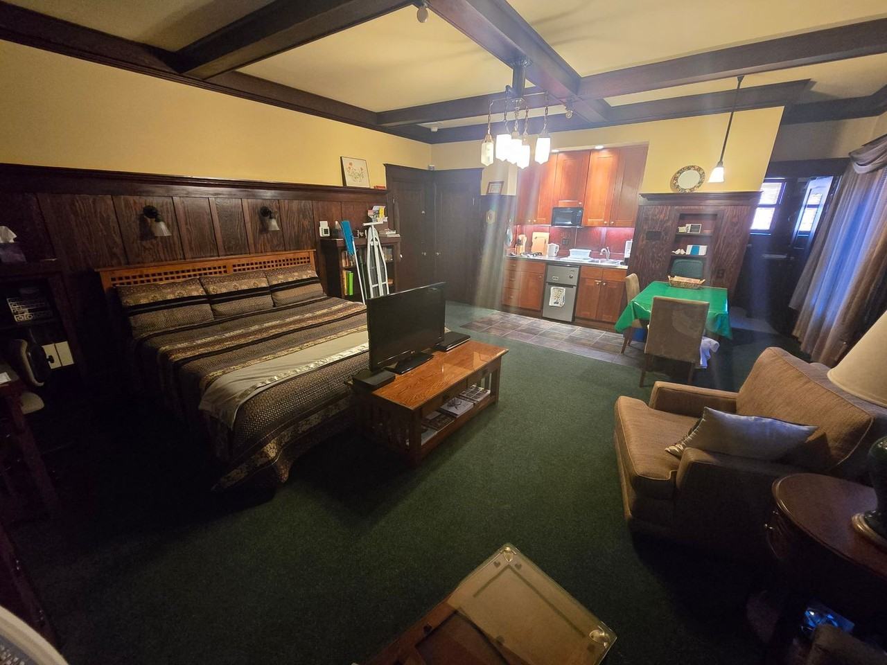 212 Washington Ave - Photo 2 of 10