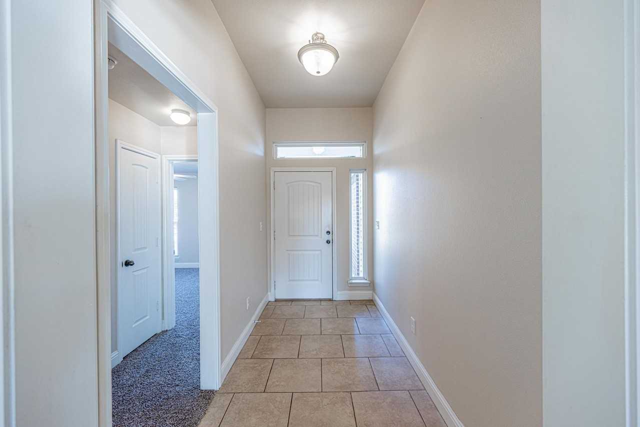 708 E 97th St - Photo 4 of 29