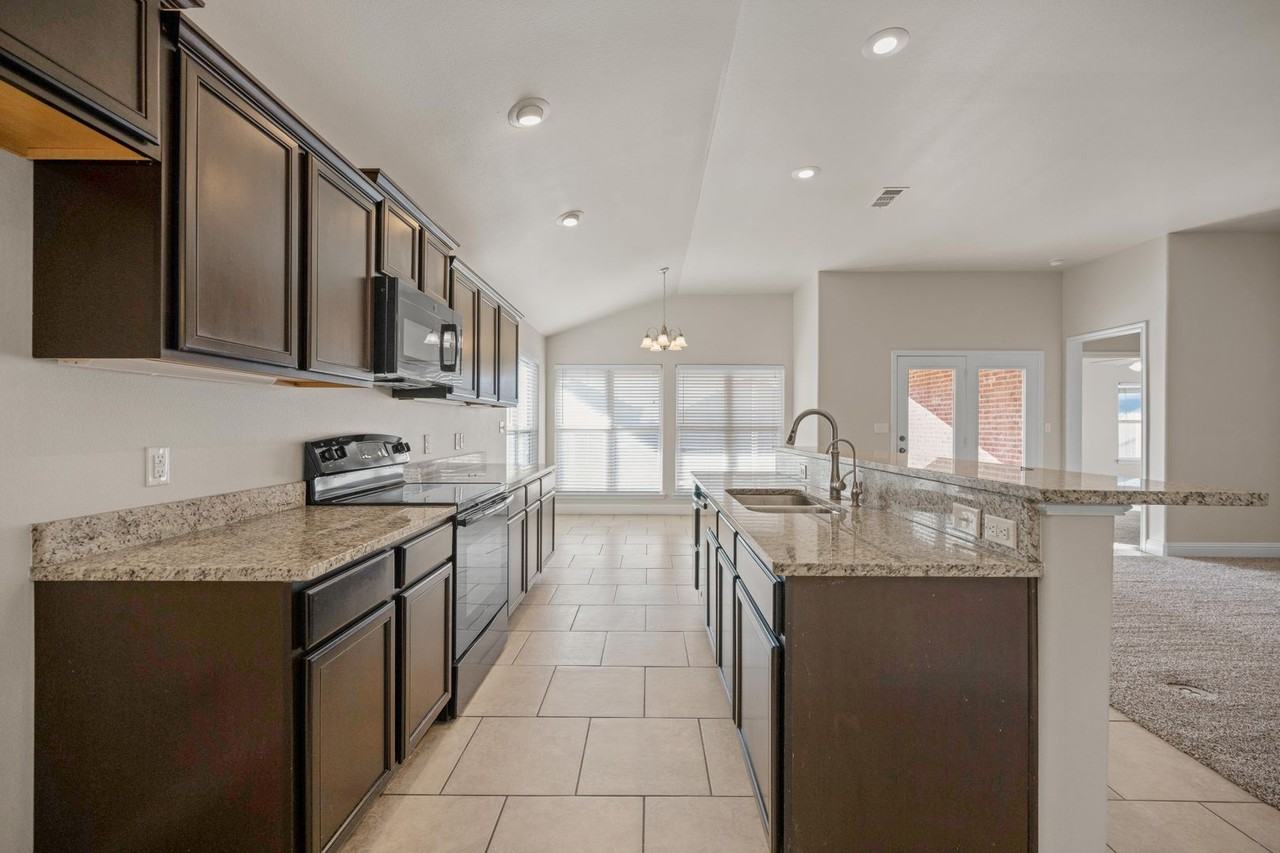 708 E 97th St - Photo 7 of 29