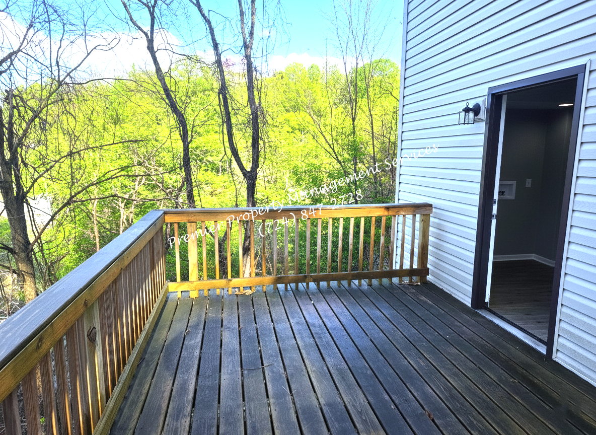 655 9th St #1 - Photo 4 of 23