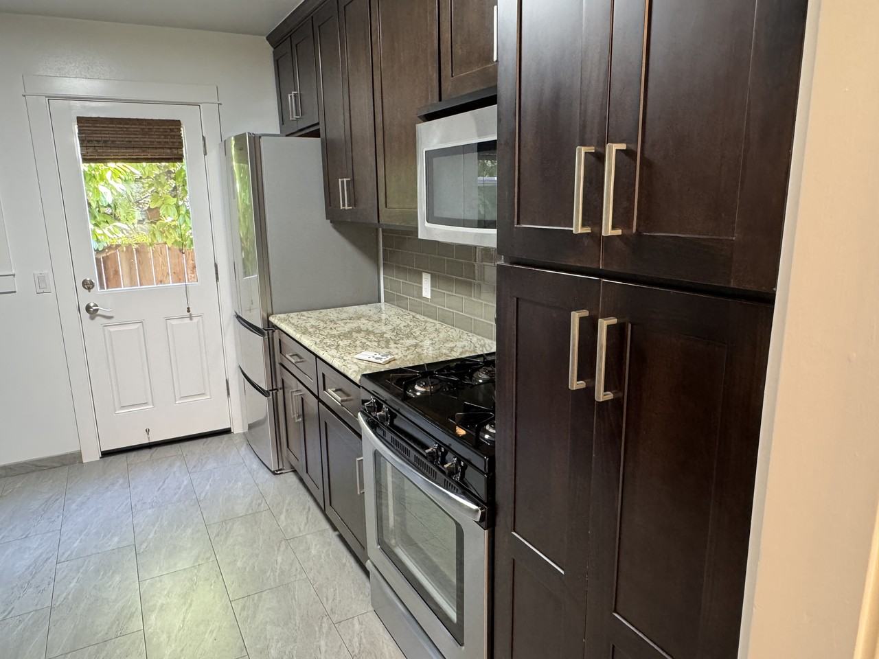 838 Fremont St #1 - Photo 6 of 13