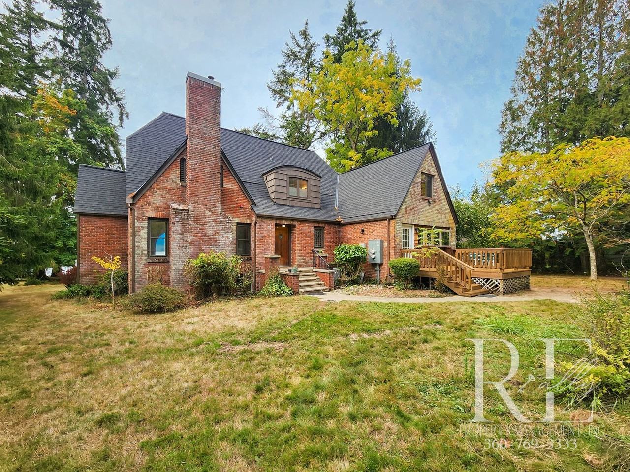 9051 Sunset Ln Nw - Photo 2 of 40