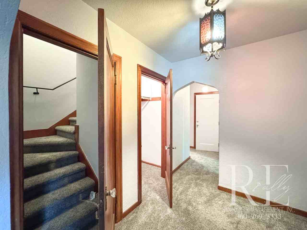 9051 Sunset Ln Nw - Photo 6 of 40