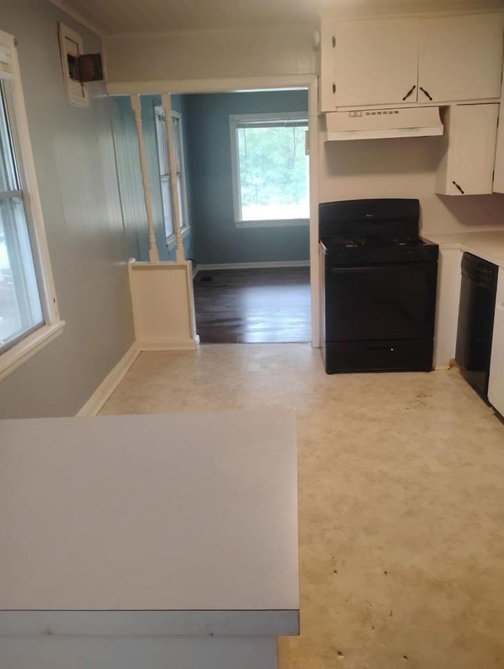 618 13th Ave Nw - Photo 4 of 7