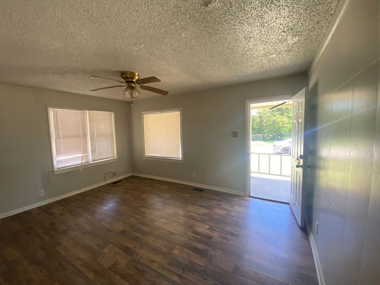 618 13th Ave Nw - Photo 6 of 7