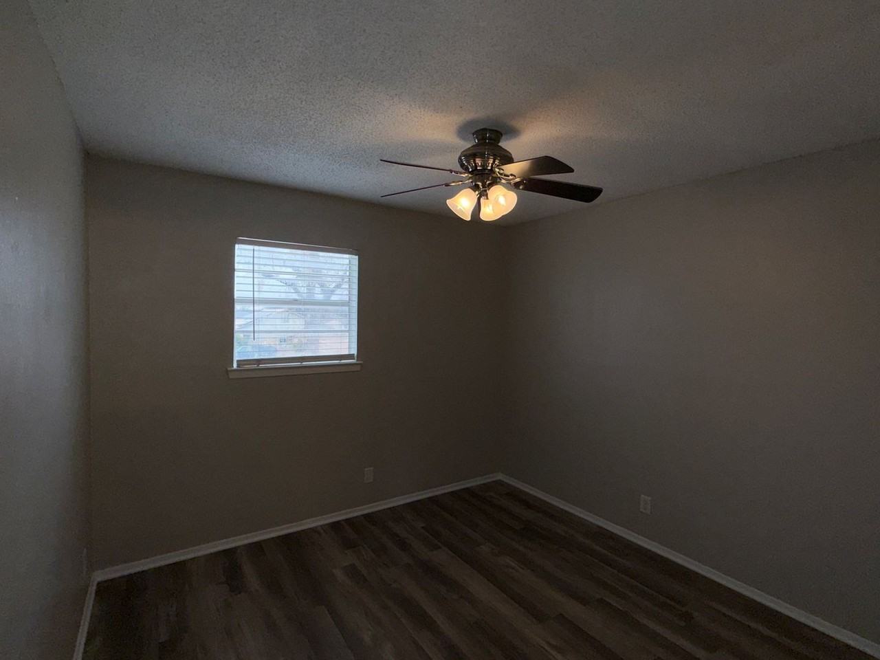 La Mesa Apartments - Photo 3 of 6