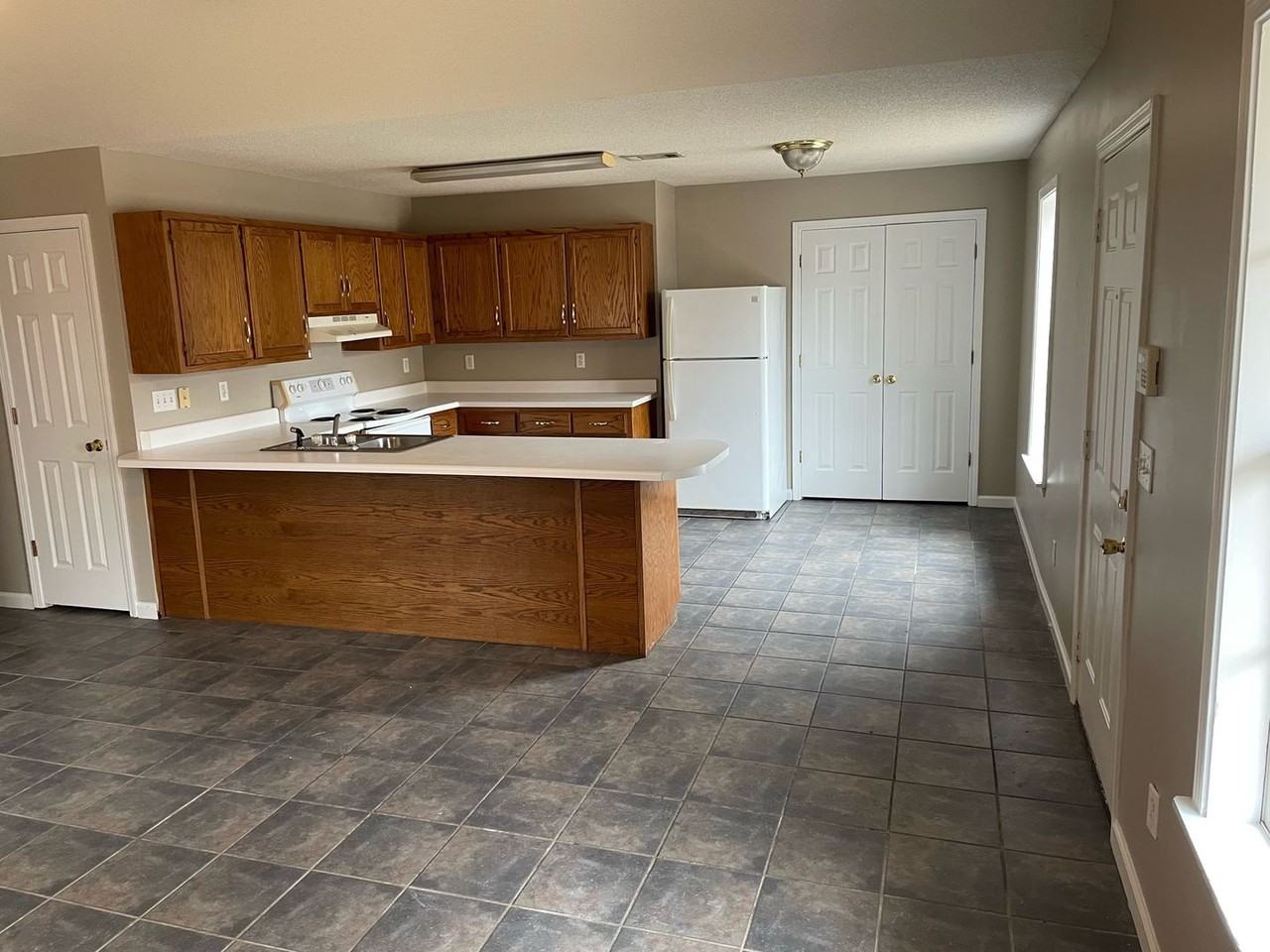 MCD Mounger - Photo 2 of 18