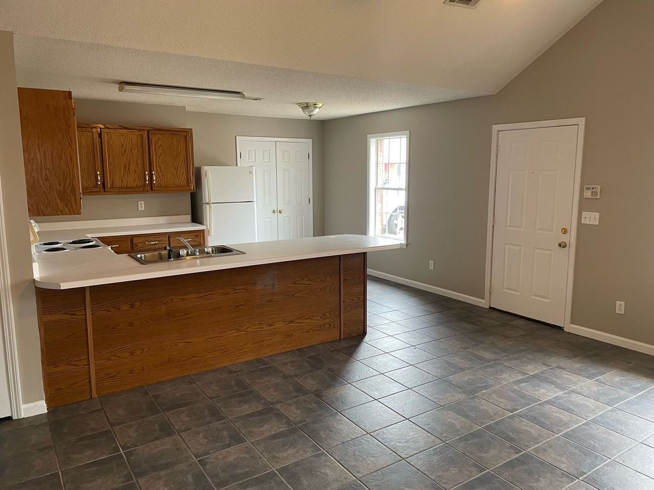 MCD Mounger - Photo 7 of 18