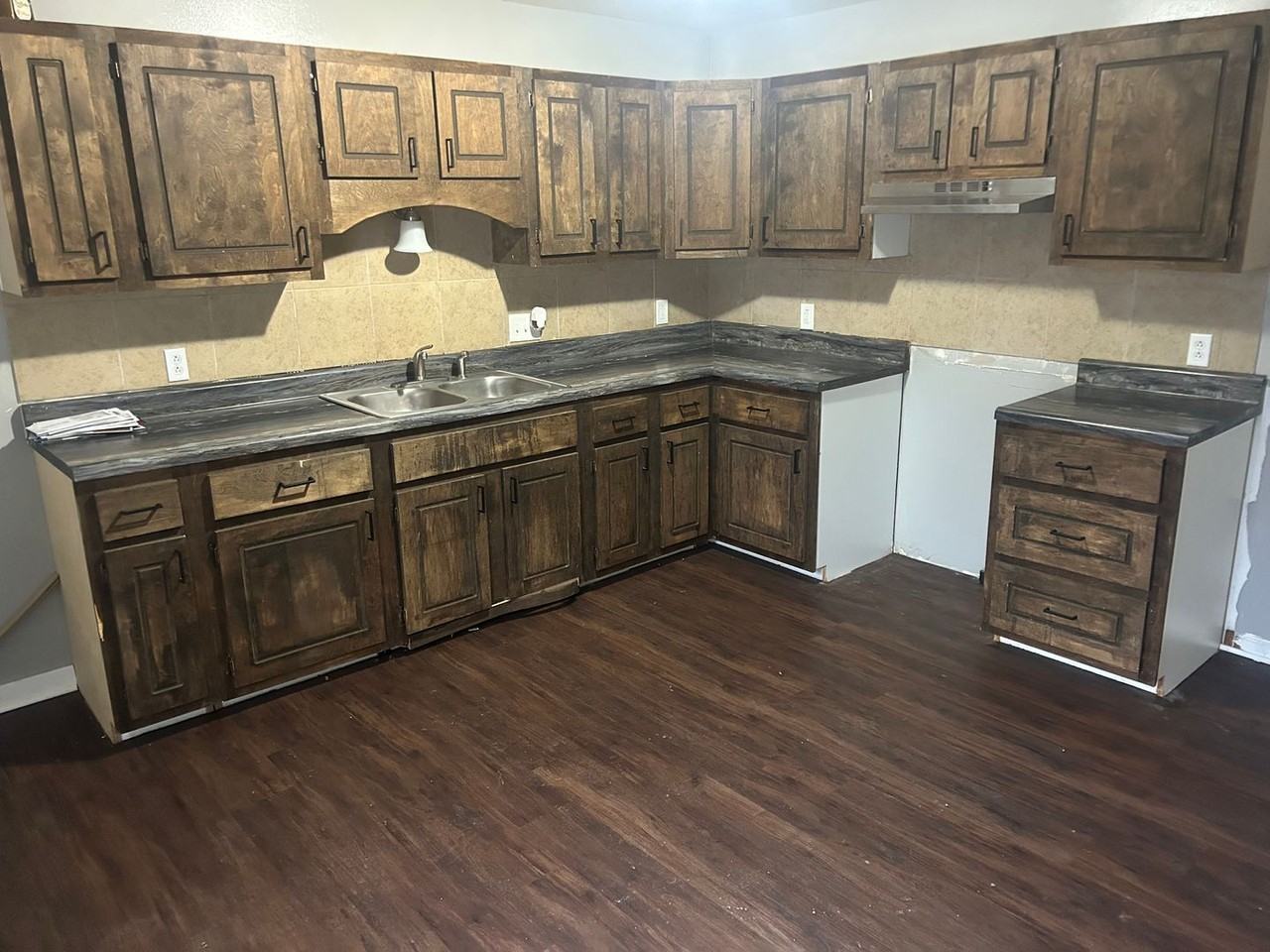 1657 Cone St - Photo 6 of 29