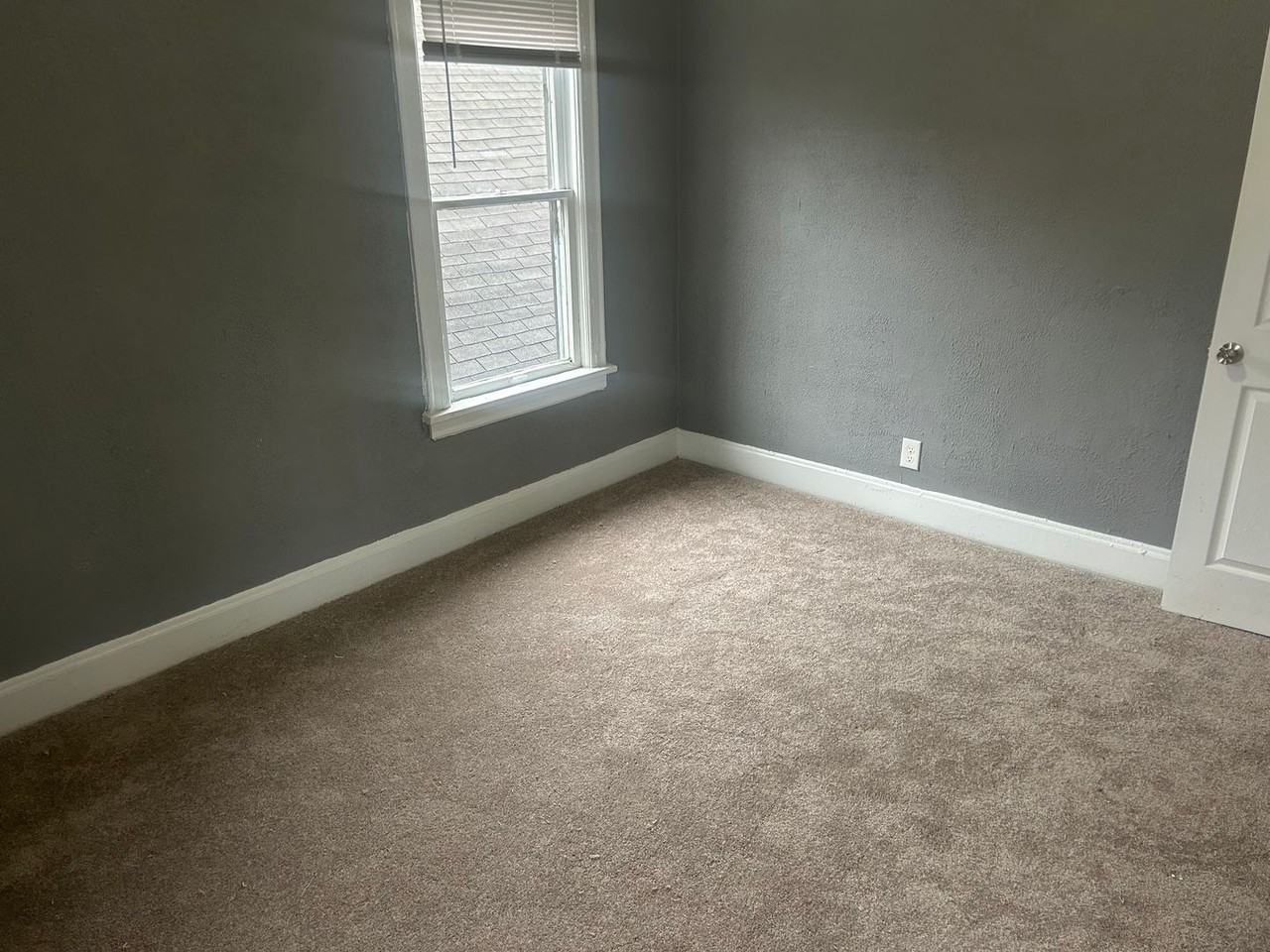 1713 Ottawa Dr - Photo 4 of 15