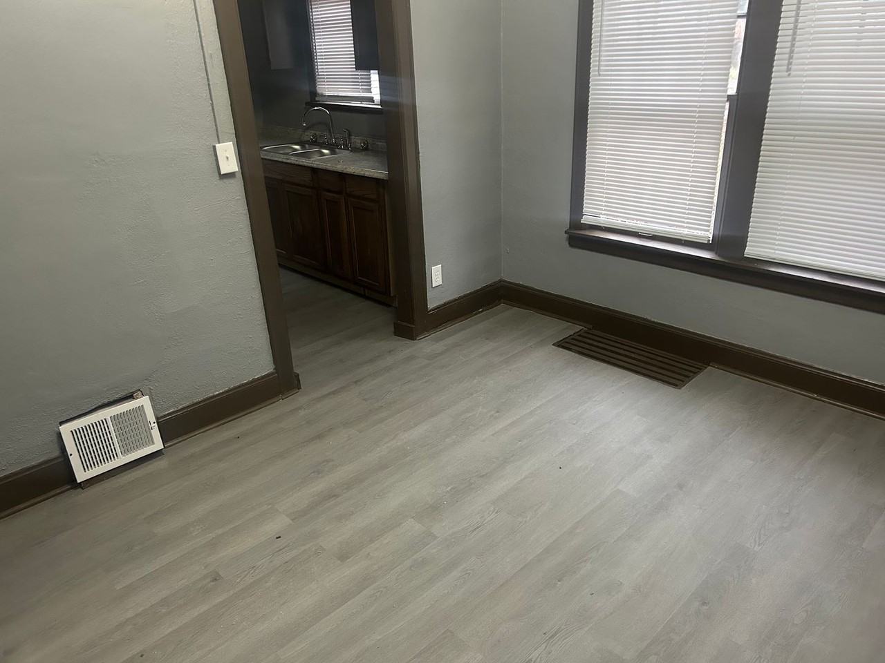 1713 Ottawa Dr - Photo 6 of 15