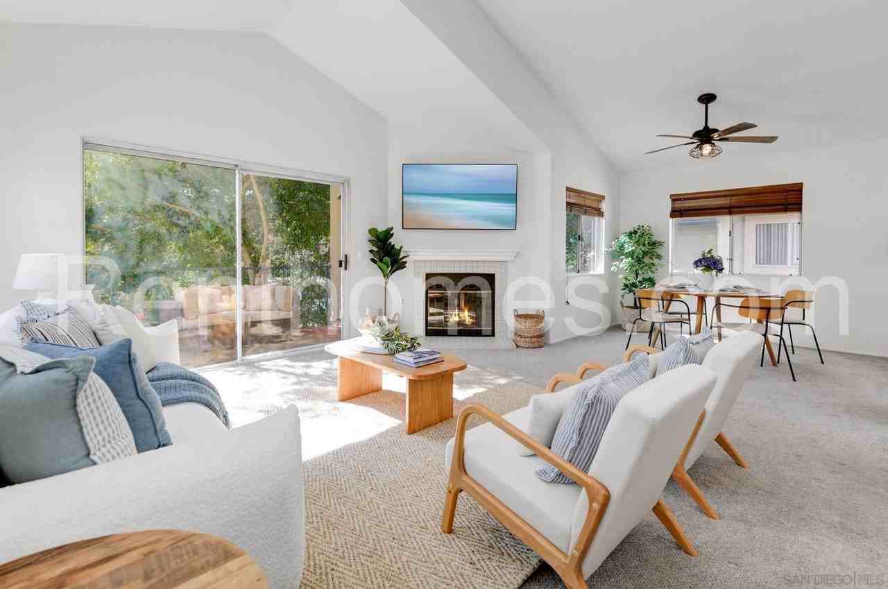 11263 Avenida De Los Lobos Unit D - Photo 5 of 26