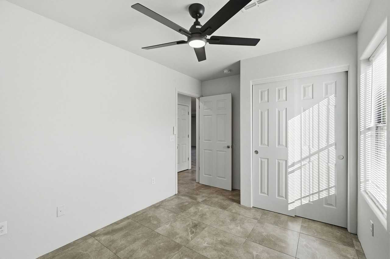 1809 E. 13th St. - Photo 4 of 50