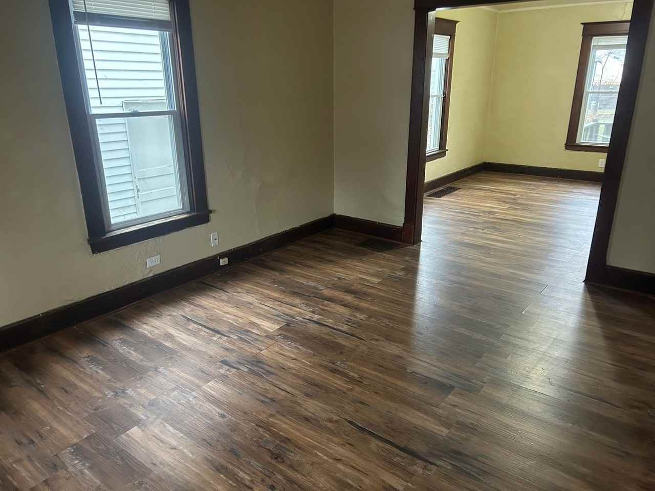 437 Hiett Ave - Photo 2 of 20