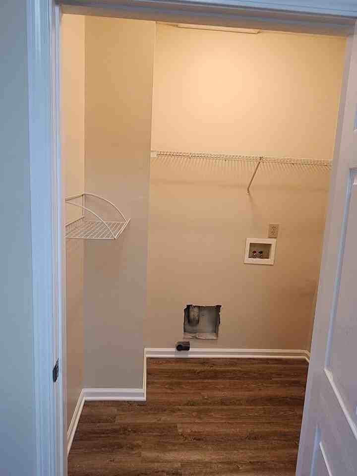 190 Wexford Dr #102 - Photo 4 of 20