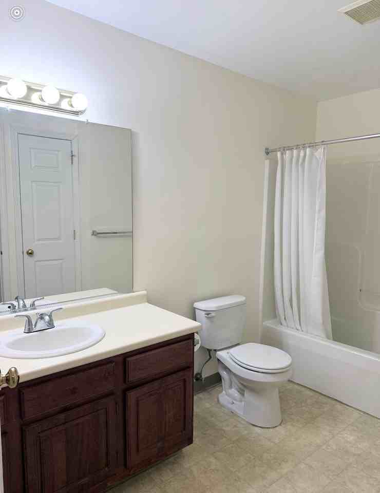 164 Barnstead Drive - Photo 6 of 23