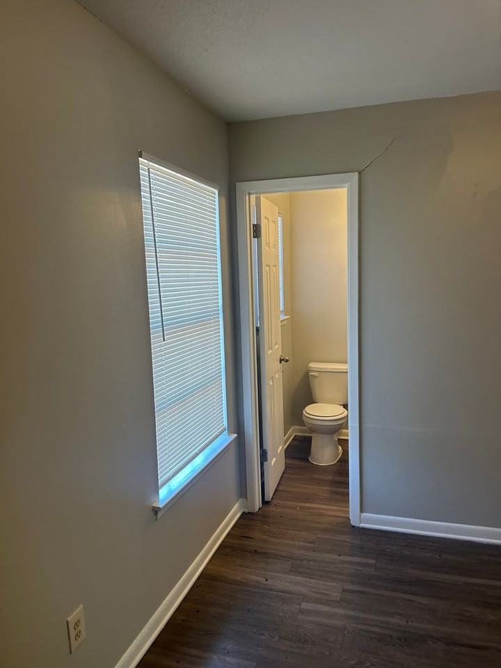 510 S 19th St - Photo 4 of 36