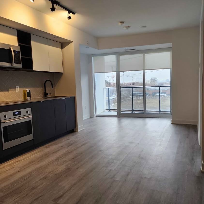 Kipling Ave & The Queensway #418 - Photo 3 of 10