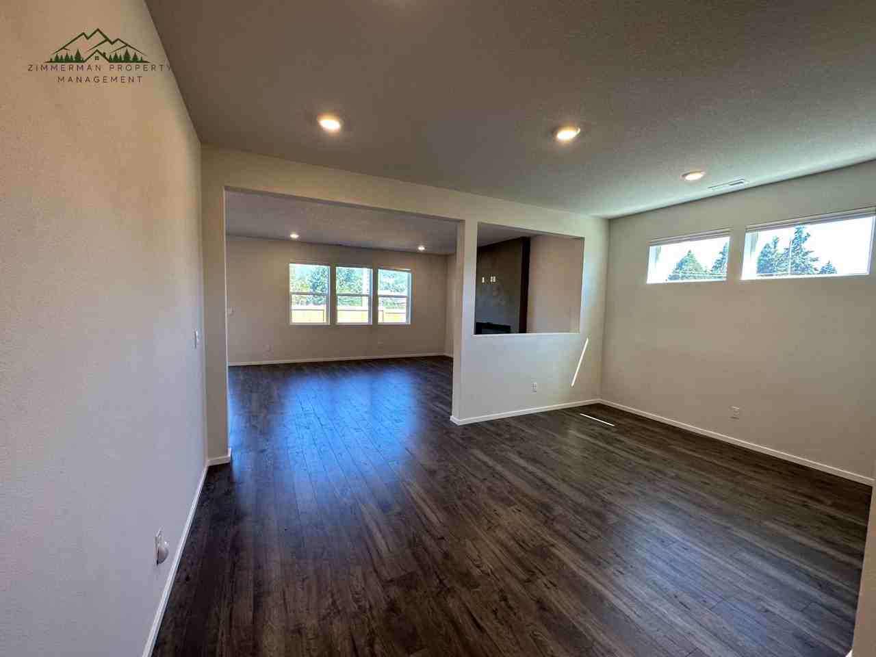 2619 Fenya St - Photo 5 of 36