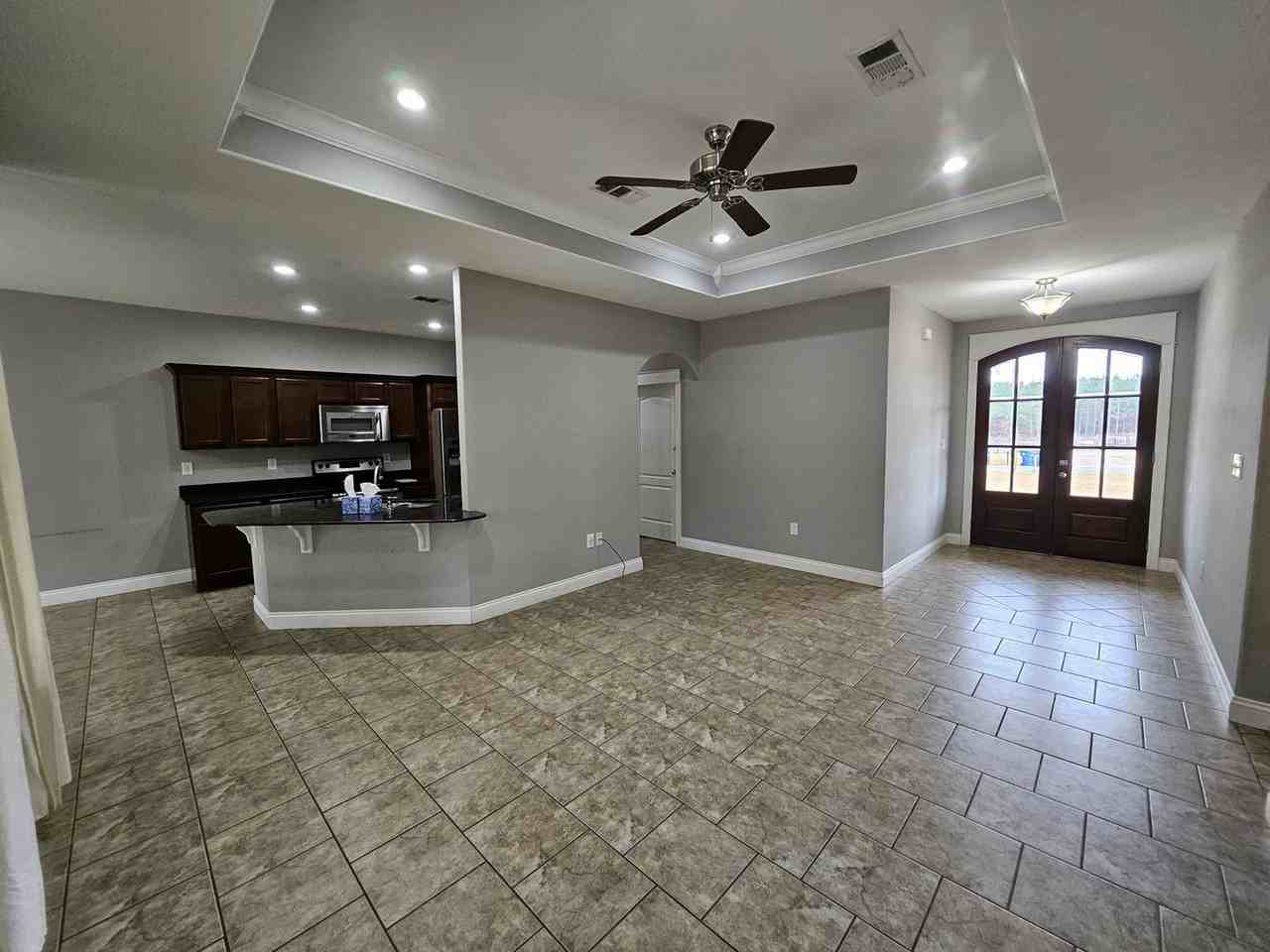 165 James Dr - Photo 5 of 19