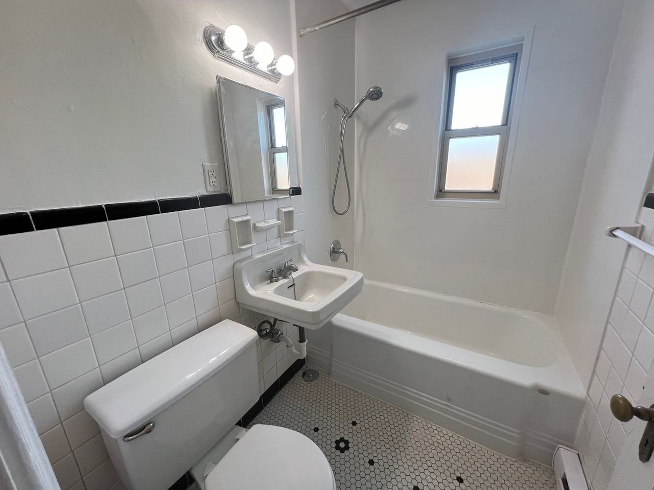 5731 Ellsworth Avenue - Photo 7 of 17