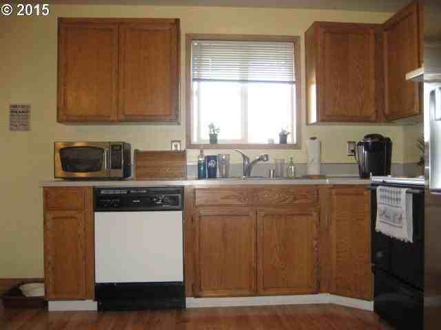 8606 Ne 160th Ave - Photo 5 of 11