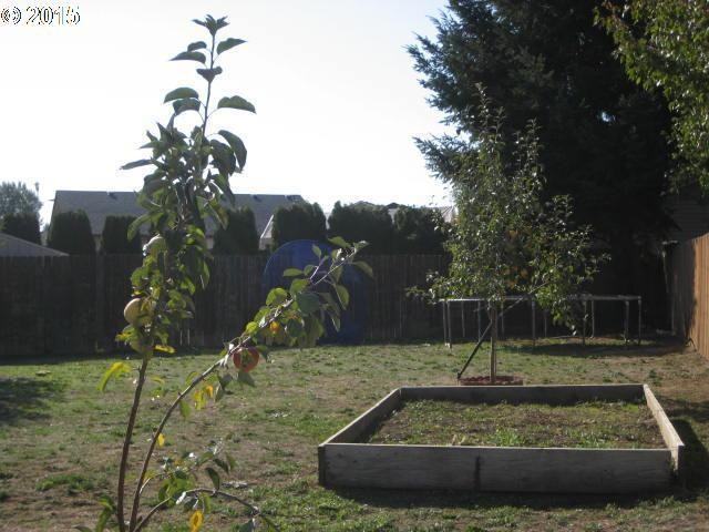 8606 Ne 160th Ave - Photo 7 of 11