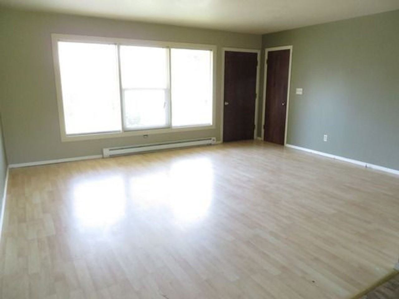 2487 Laralee St - Photo 2 of 10