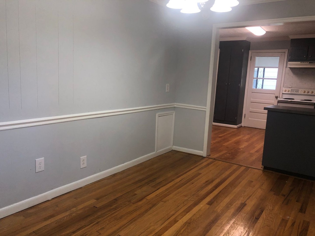 614 73rd St - Photo 5 of 34