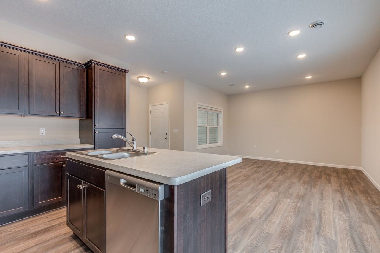 6773 Gingham Ct - Photo 3 of 18