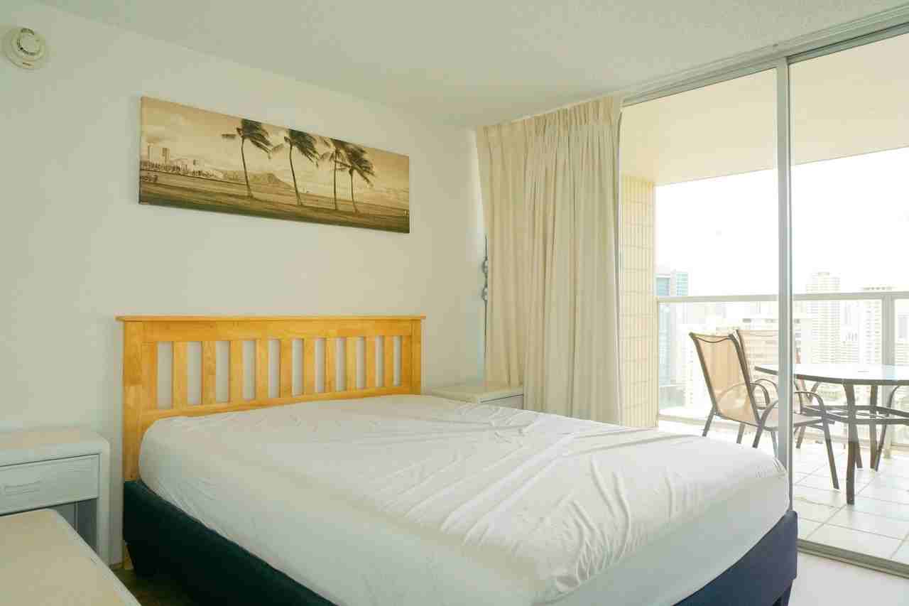 445 Seaside Ave #3302 - Photo 6 of 18