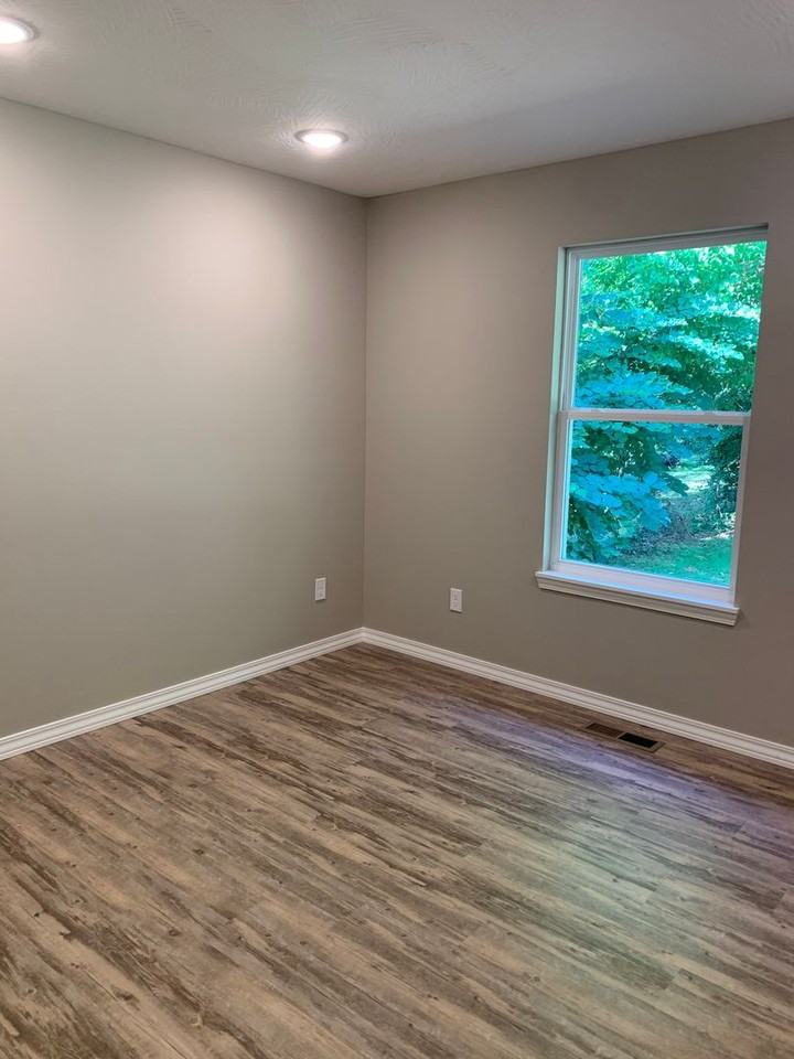 1623 N Main Ave - Photo 2 of 11