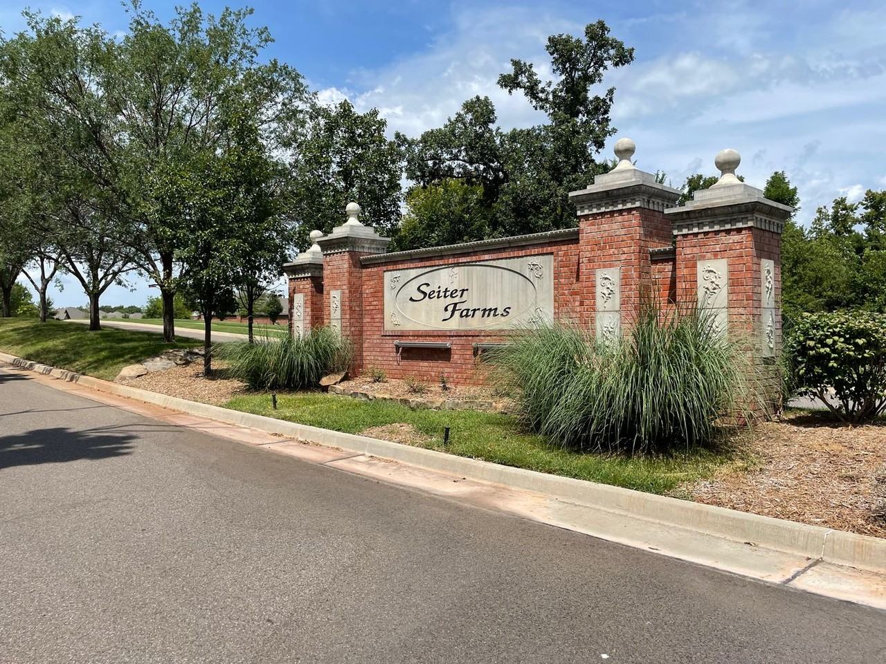 2705 Se 39th St - Photo 5 of 11