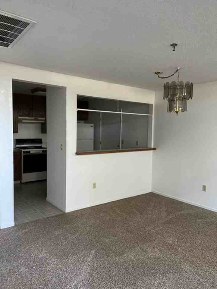 22 Sierra Lakeside Ln - Photo 3 of 17