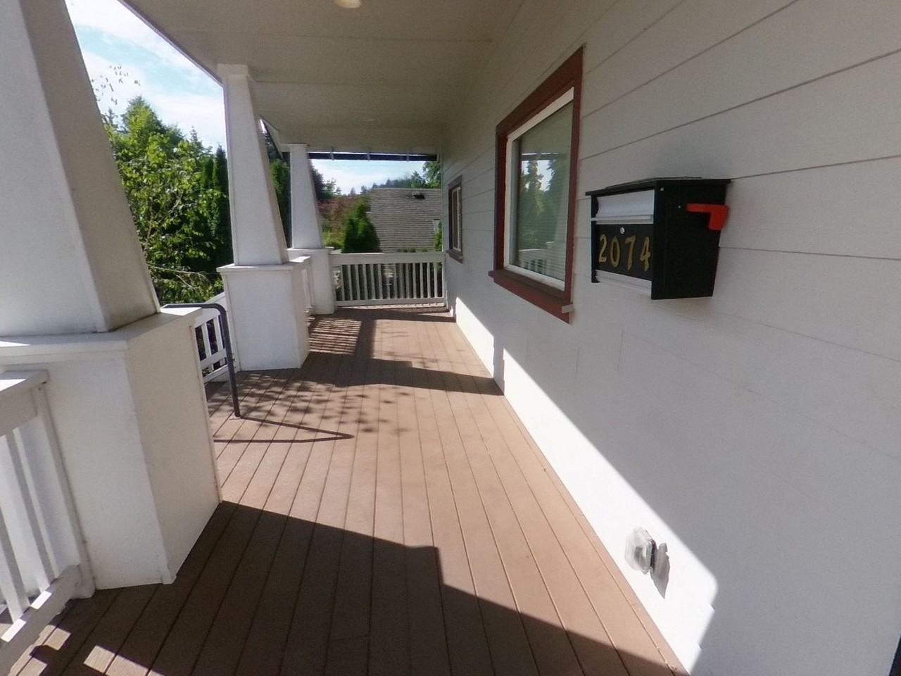 2074 Onyx St - Photo 2 of 17