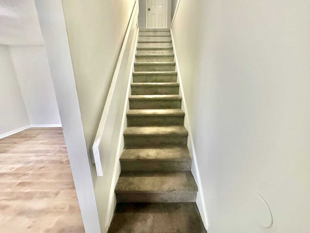 601 Charlotte Ave #4 - Photo 6 of 9