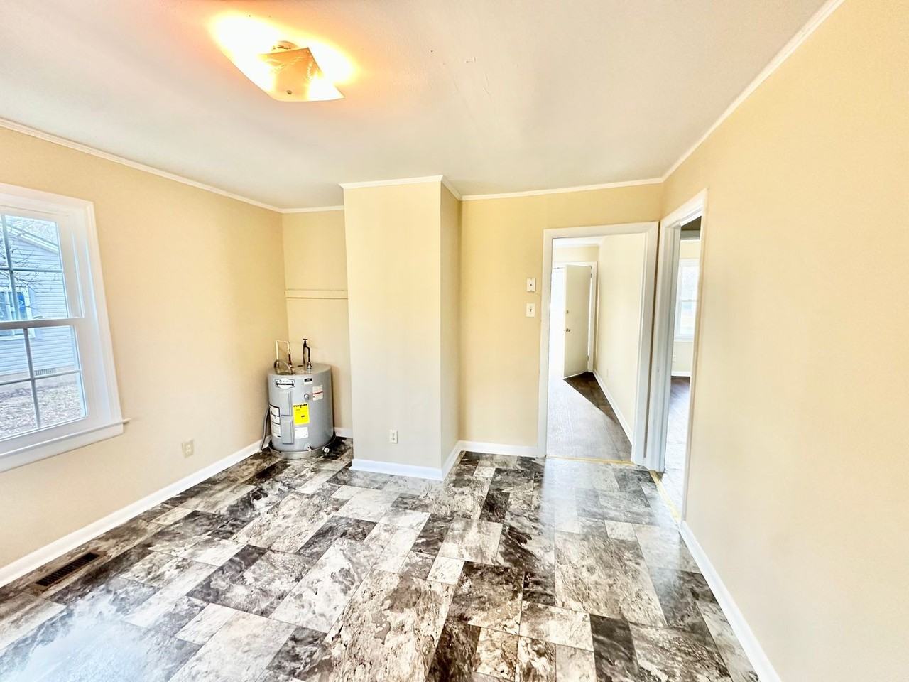 318 Arnold St - Photo 7 of 8