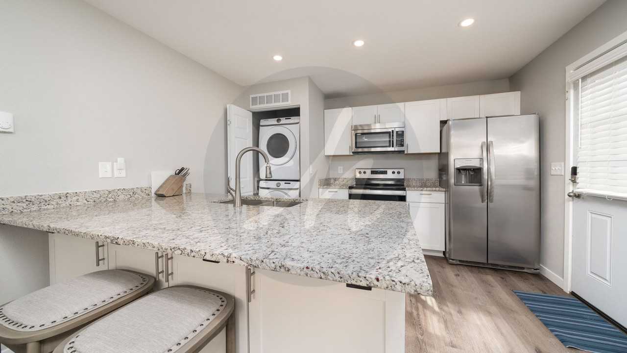 726 E Costilla St - Photo 3 of 12