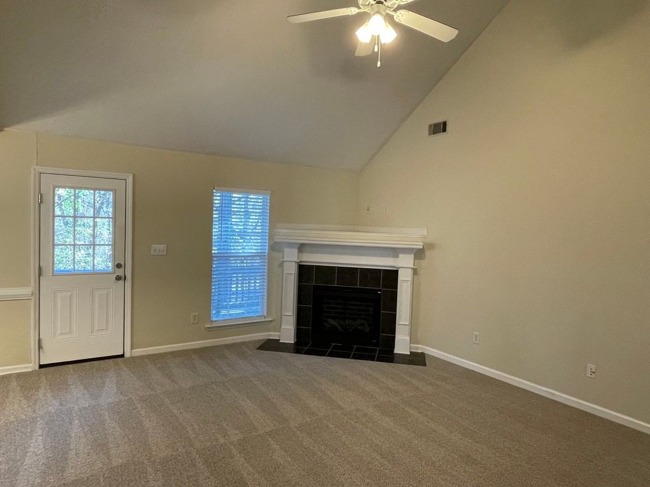 612 Lory Ln - Photo 6 of 19