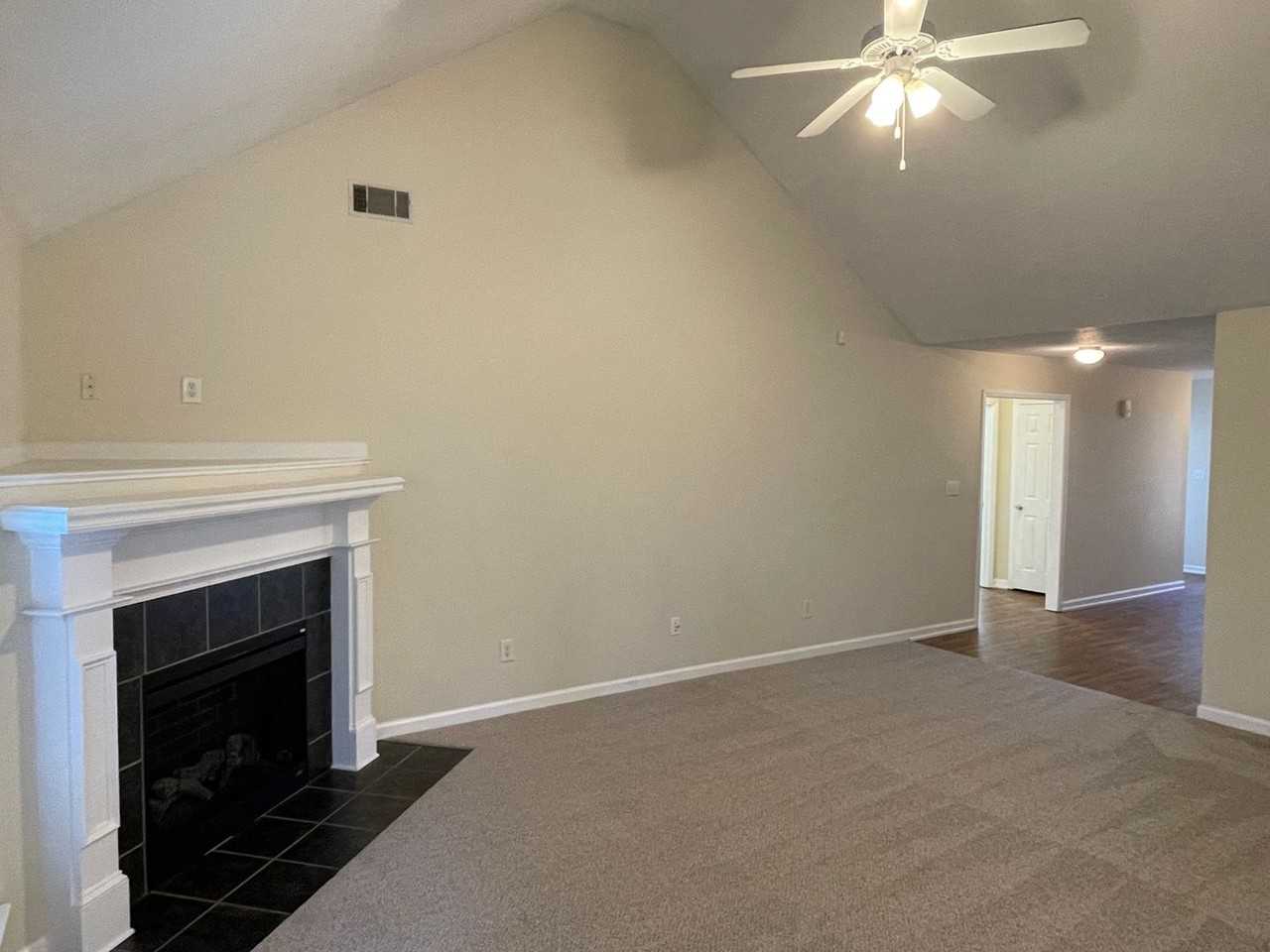 612 Lory Ln - Photo 7 of 19