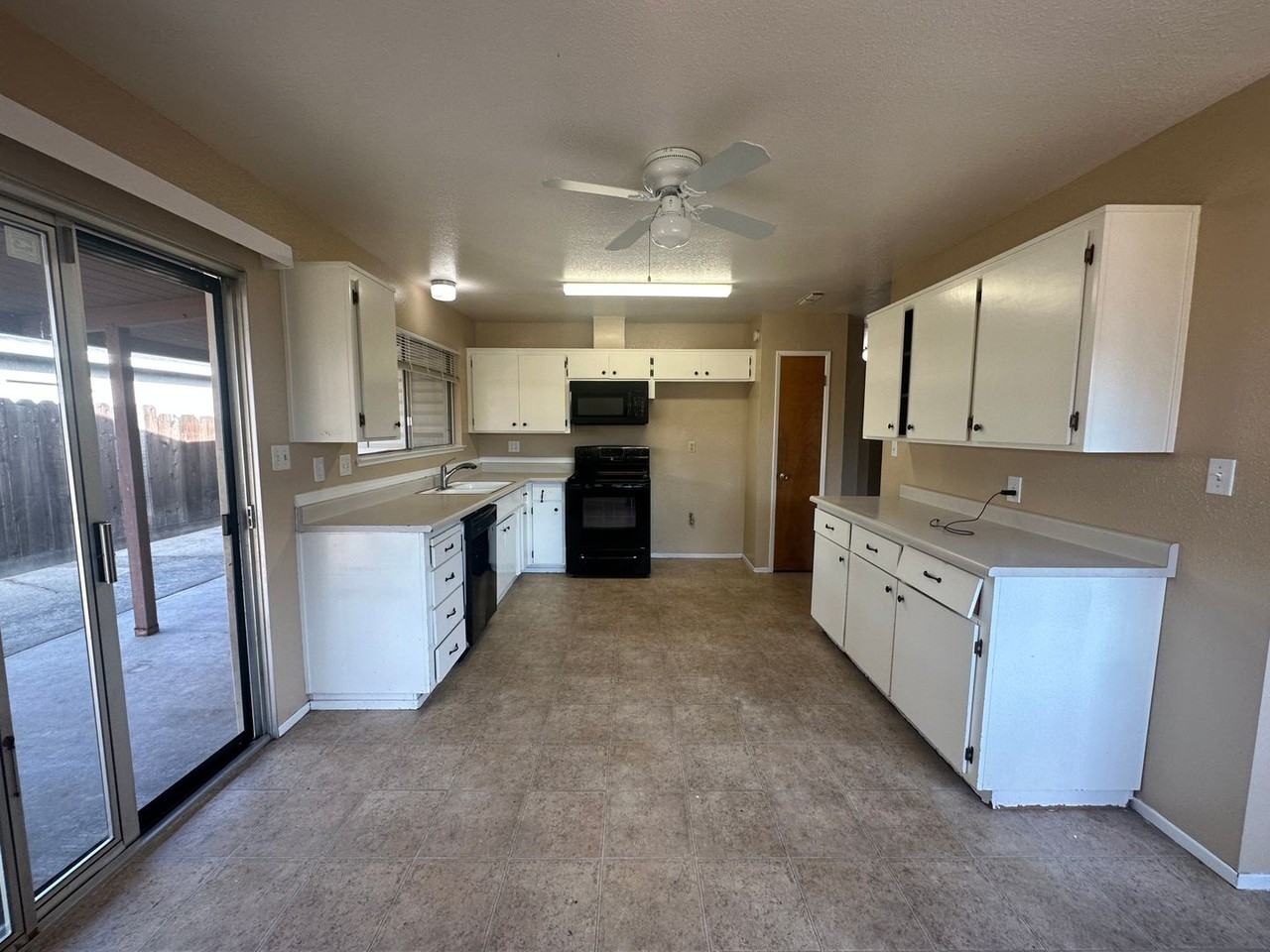 1813 Lobero Ln - Photo 6 of 19