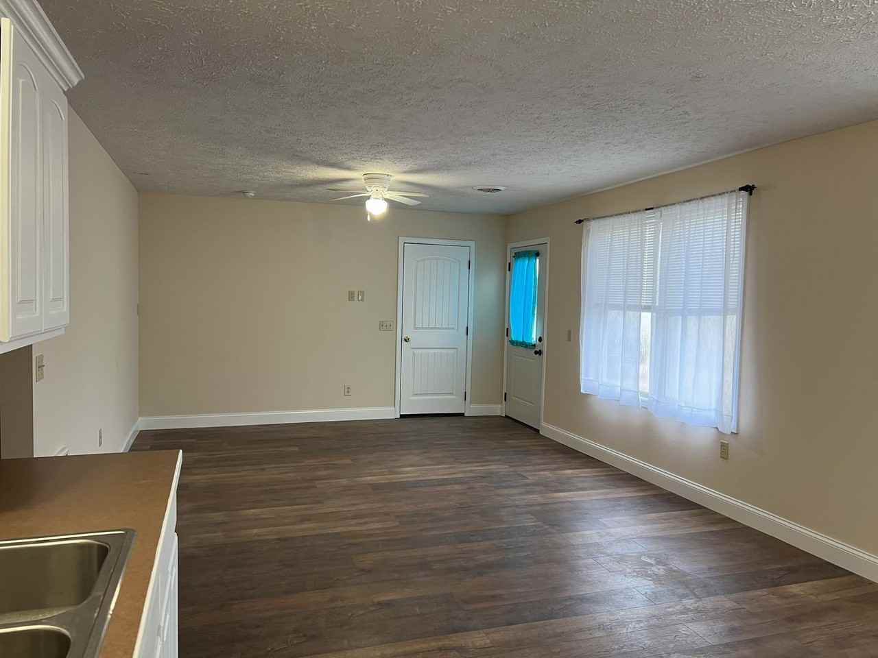 2330 Cologna Rd - Photo 3 of 7