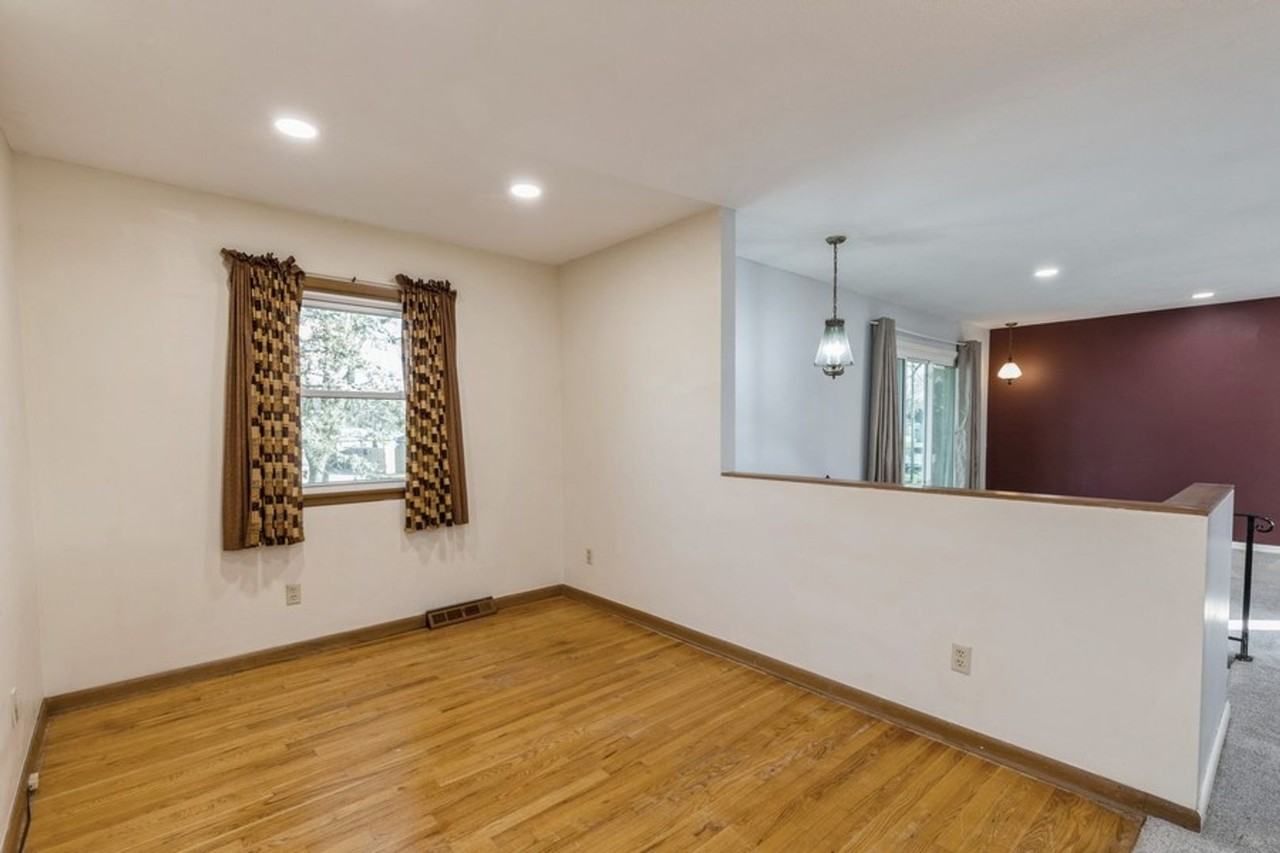 306 Ne Grant St - Photo 7 of 16