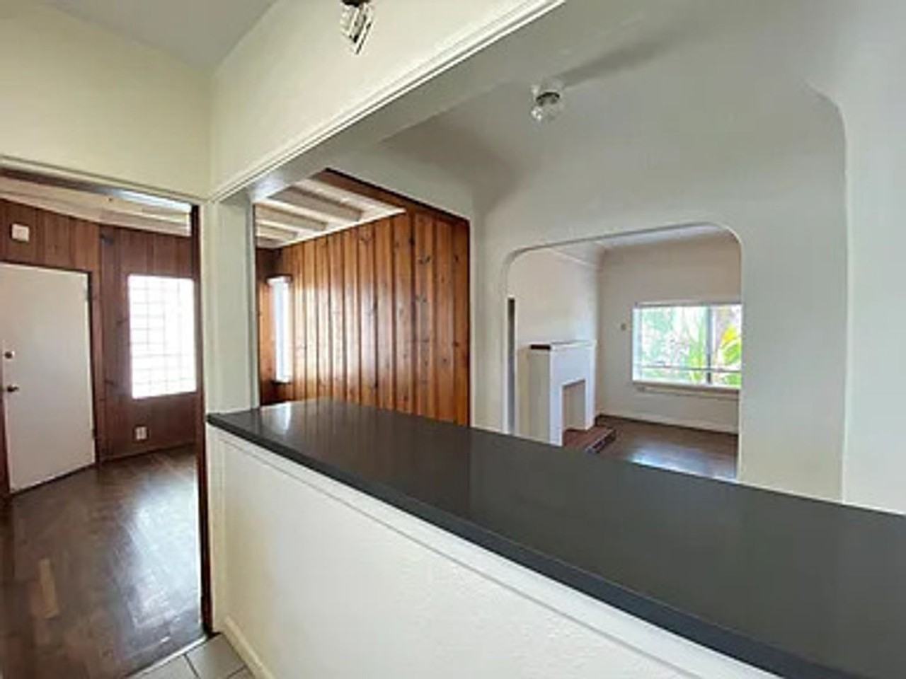 1802 Meade Ave - Photo 4 of 16