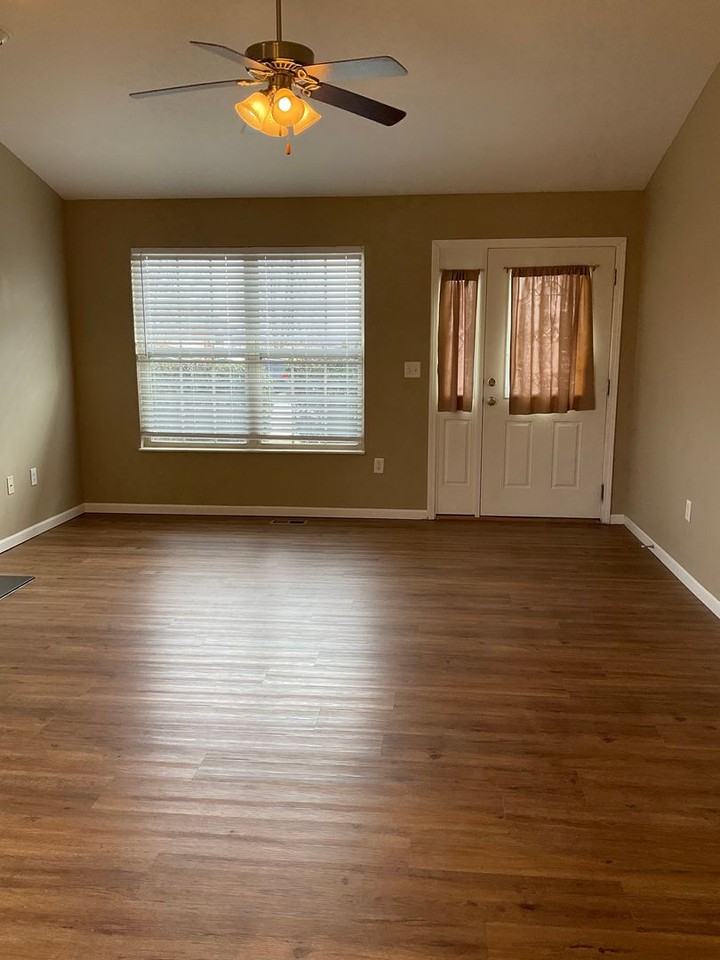 10974 Kentfield Dr - Photo 2 of 19